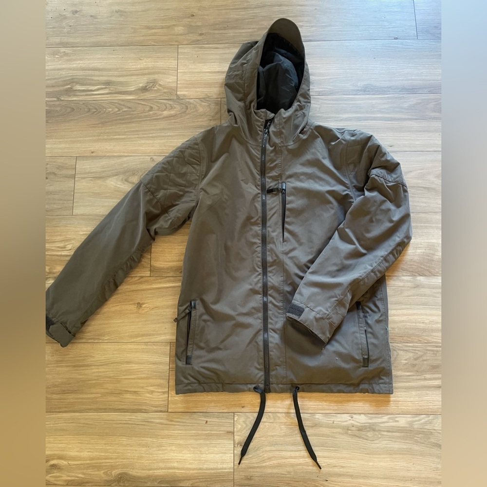 Men’s L VOLCOM snowboard jacket EUC!!!